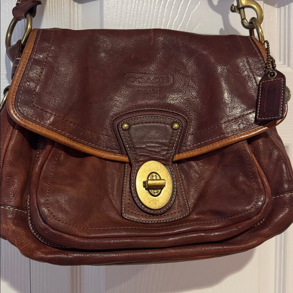 Vintage Coach Legacy Shoulder Bag - Picture 2 of 16